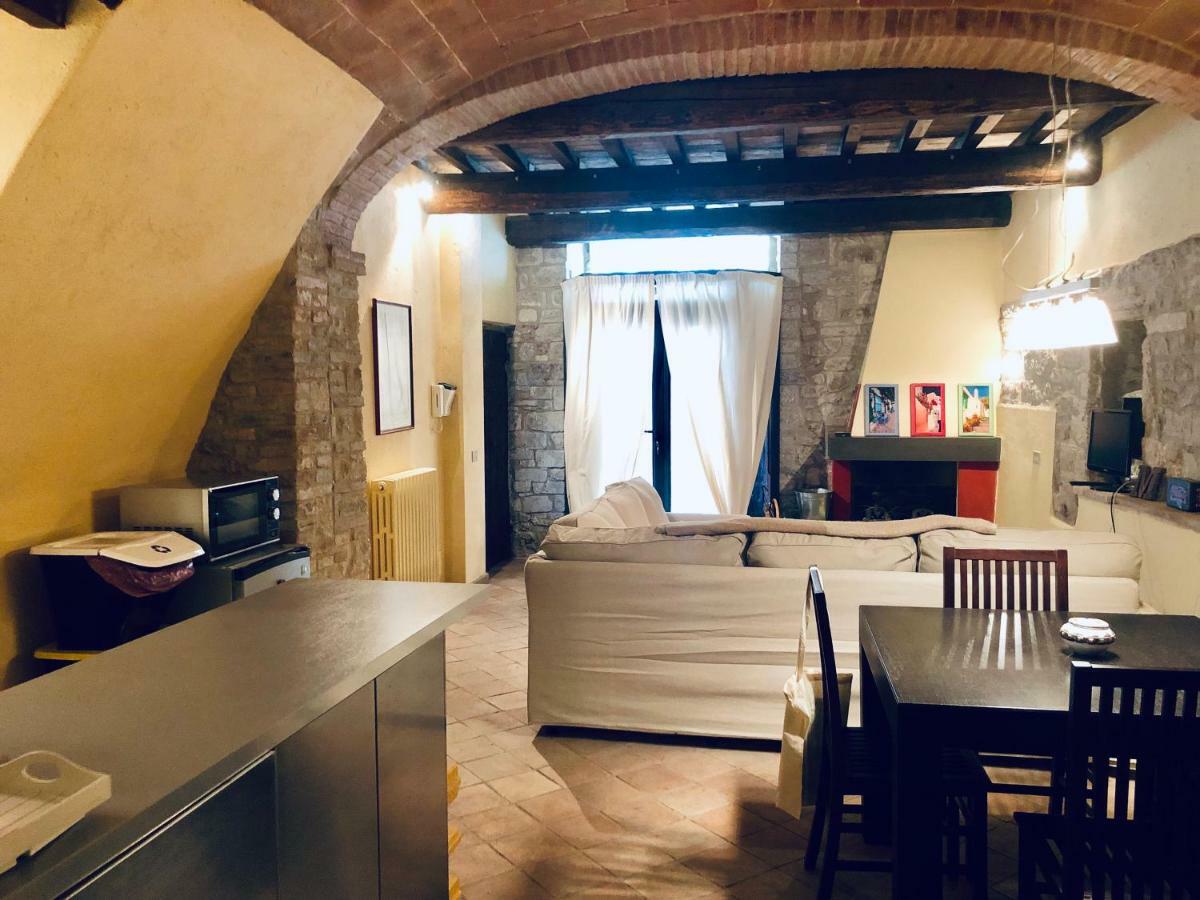 Ferienwohnung Da Patou Todi Exterior foto